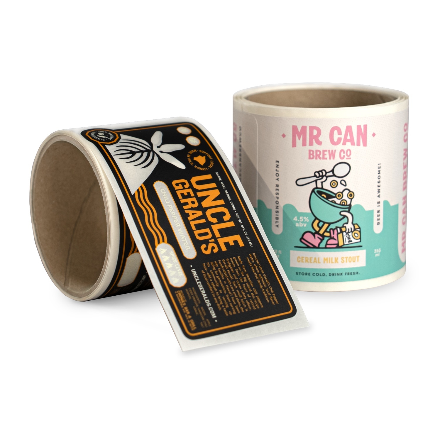 Due rotoli di etichette personalizzate: un'etichetta per l'acqua al peperoncino "Uncle Gerald's" e un'etichetta di birra cereal milk stout "Mr Can Brew Co"